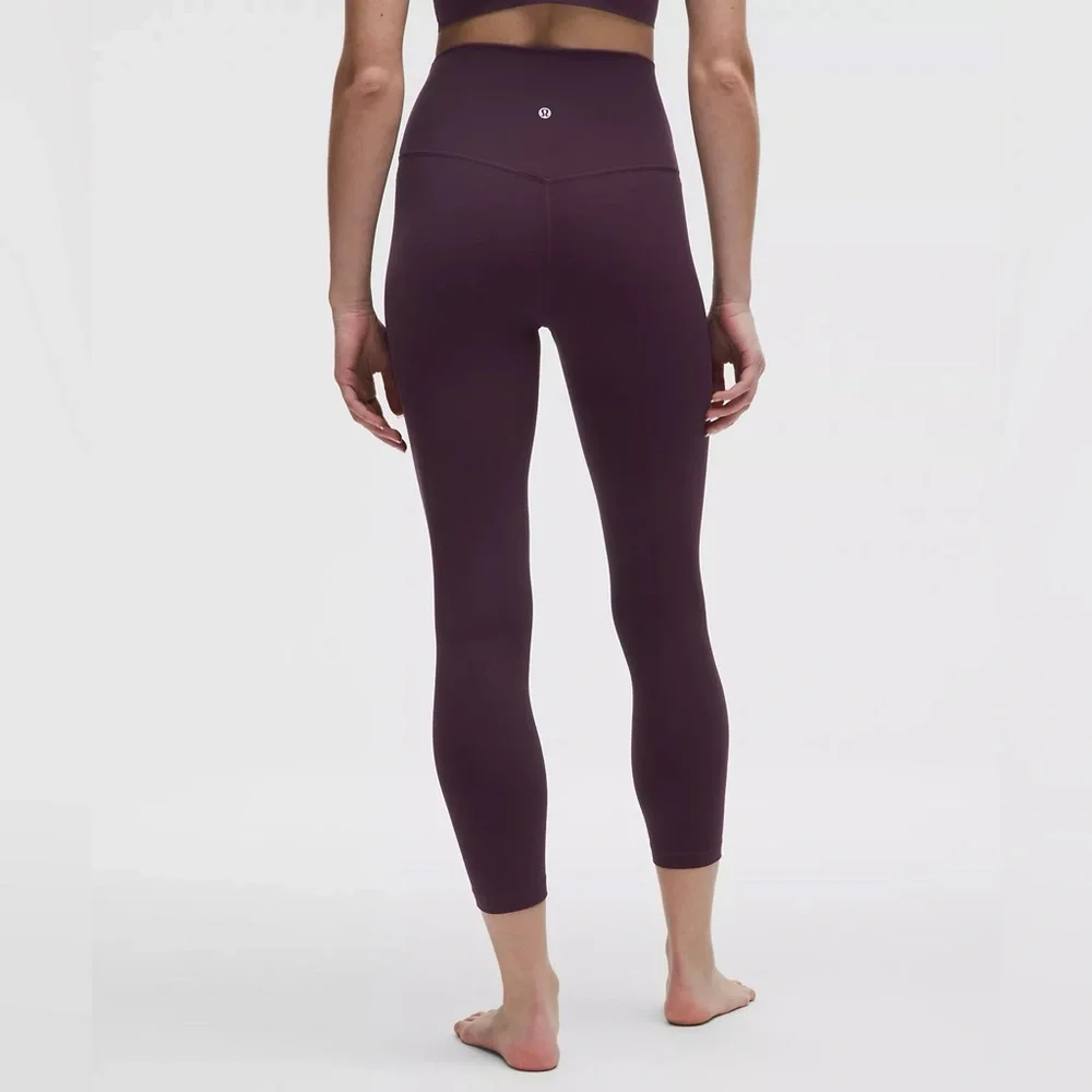 lululemon 25 inch Black Plum Size 2